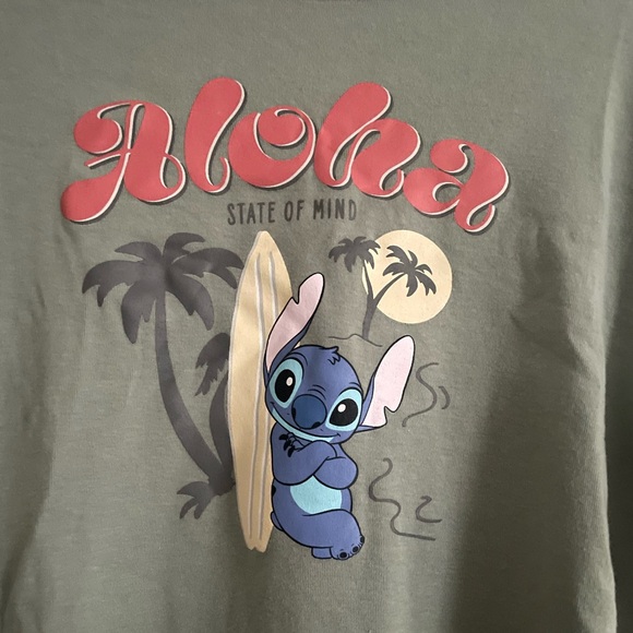 Cropped Stitch Tee 👽🌴 - Picture 2 of 6